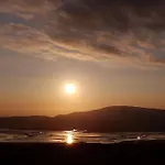 Halsteads: Peaceful Location, Stunning Views *
