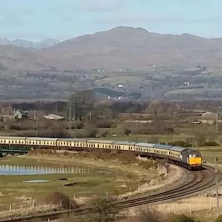 Halsteads: Peaceful Location, Stunning Views