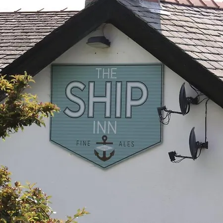 Halsteads: Peaceful Location, Stunning Views *