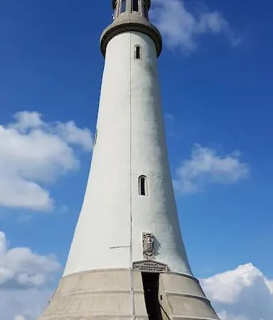 Halsteads: Peaceful Location, Stunning Views Soutergate